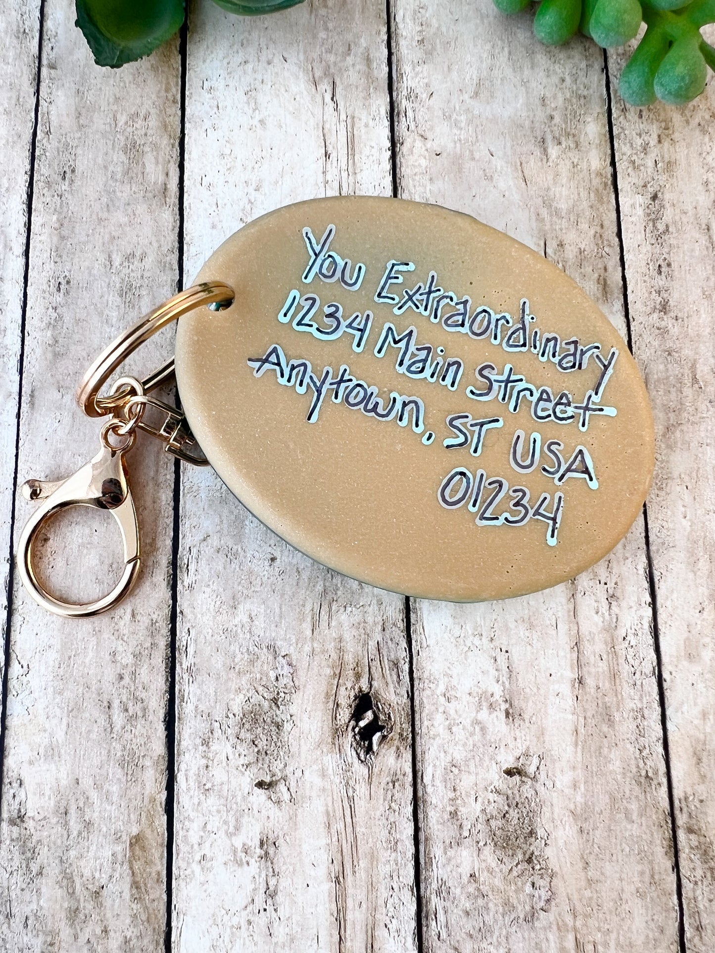 Oval Beach Resin Luggage Tag with Gold Lobster-claw clasp and ring