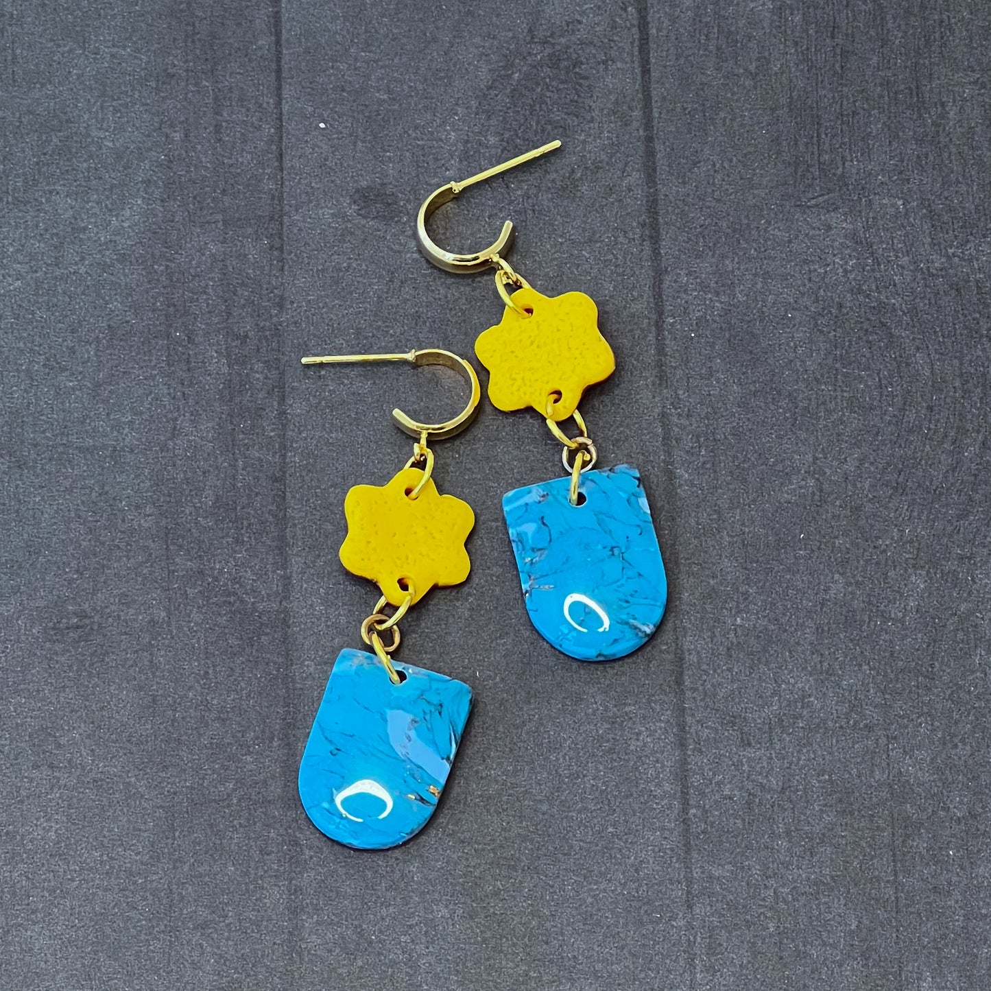 Turquoise Arch Yellow Floral Drop Pierced Earrings